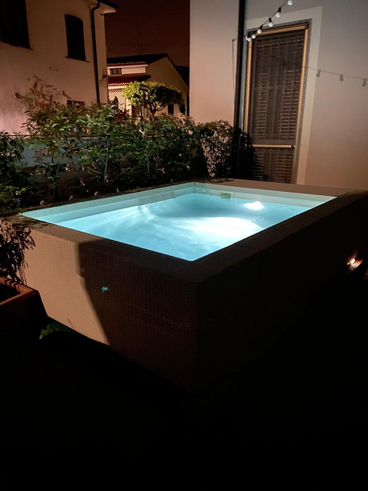 Jacuzzi & Relax - Casa Indipendente 20Min Da Milano Villa Zelo Buon Persico Exteriör bild