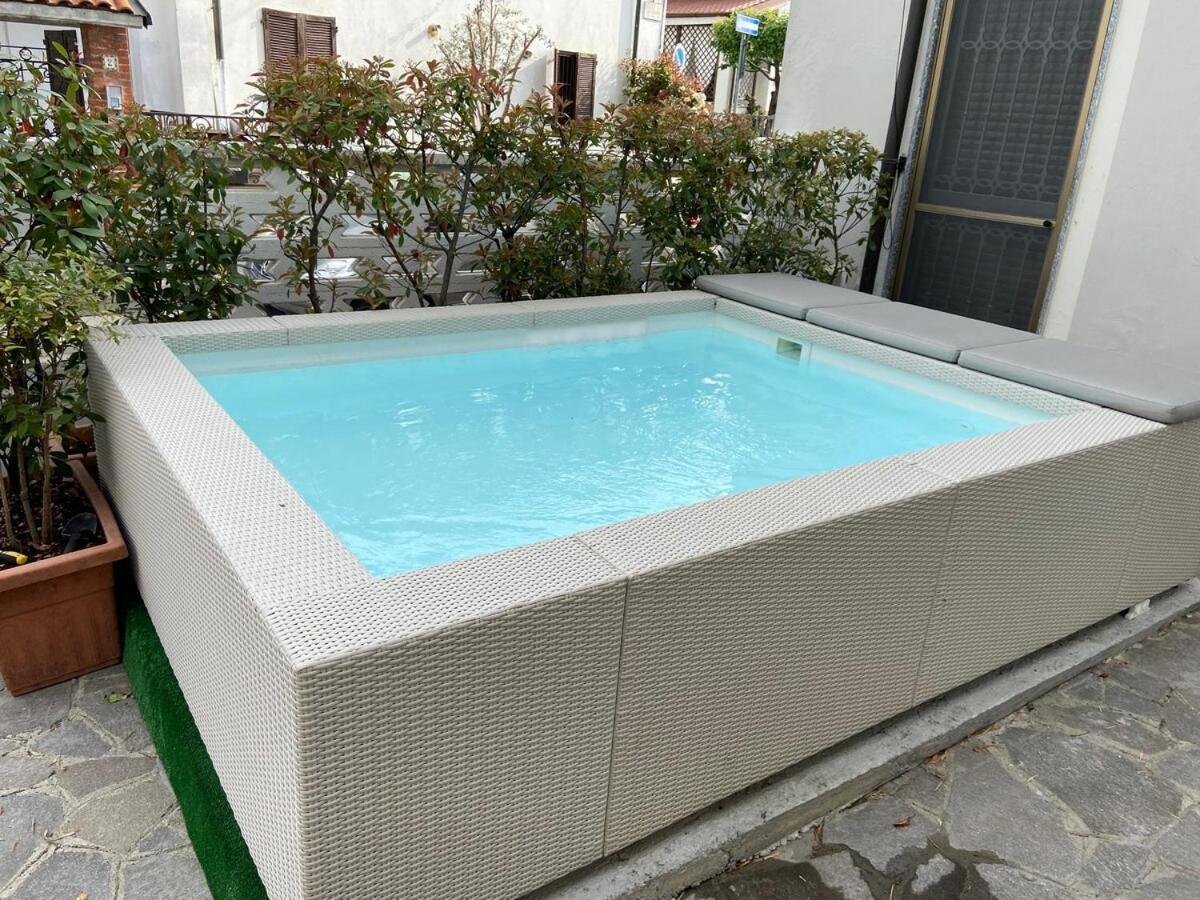 Jacuzzi & Relax - Casa Indipendente 20Min Da Milano Villa Zelo Buon Persico Exteriör bild
