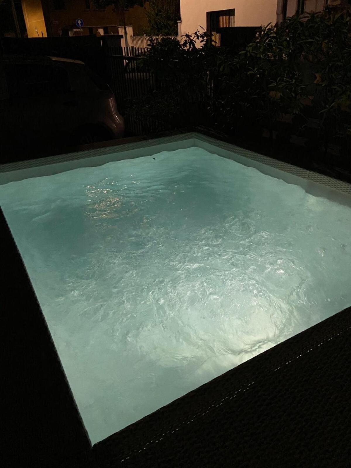 Jacuzzi & Relax - Casa Indipendente 20Min Da Milano Villa Zelo Buon Persico Exteriör bild